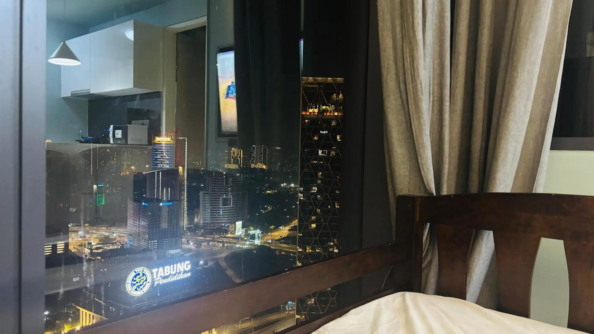Appartamento Start Suites Klcc By Willow Homes Kuala Lumpur